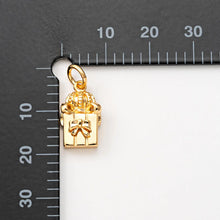 Carica l&#39;immagine nel visualizzatore di Gallery, Charm Regalo Oro - Charm in ottone di alta qualità - Collezione Charm
