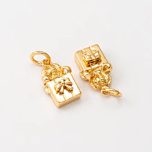 Carica l&#39;immagine nel visualizzatore di Gallery, Charm Regalo Oro - Charm in ottone di alta qualità - Collezione Charm
