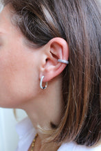 Carica l&#39;immagine nel visualizzatore di Gallery, Ear cuff Stardust - Cerchietto mono orecchino in argento e zirconi - Collezione Mono Orecchini
